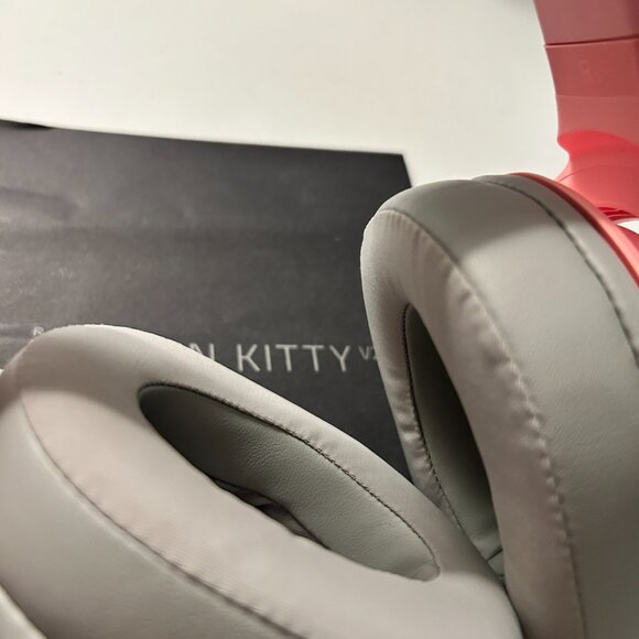 Razer Kraken Kitty V2 USB Wired RGB Headset: Chroma Kitty Ears Quartz Pi… - Picture 7 of 15